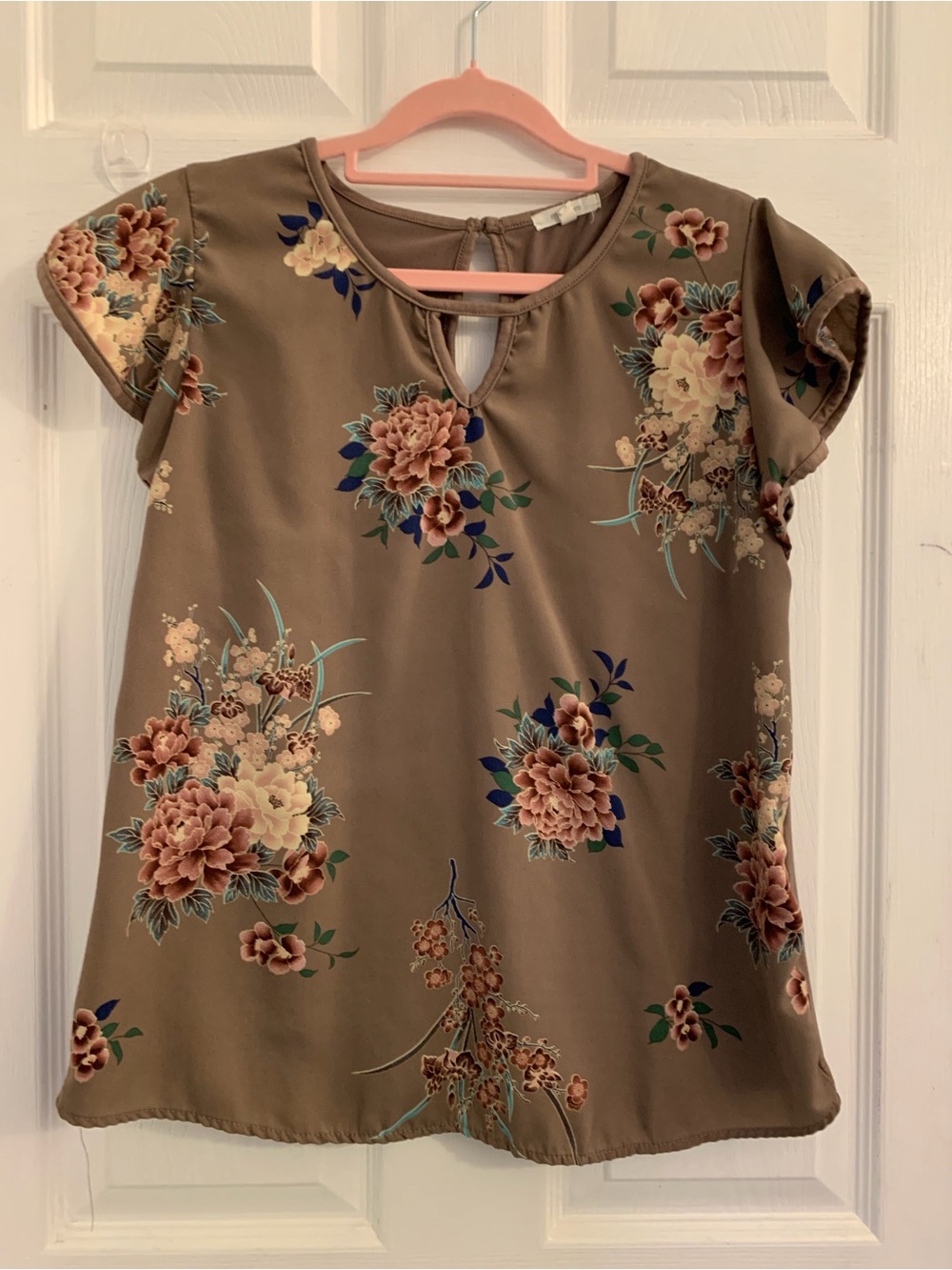 Maurices light Brown blouse with Green Leaf Motif. Size small $10